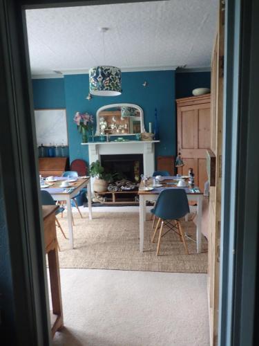 طعام و مشروبات, Newberry Beach Lodge in كومبي مارتين