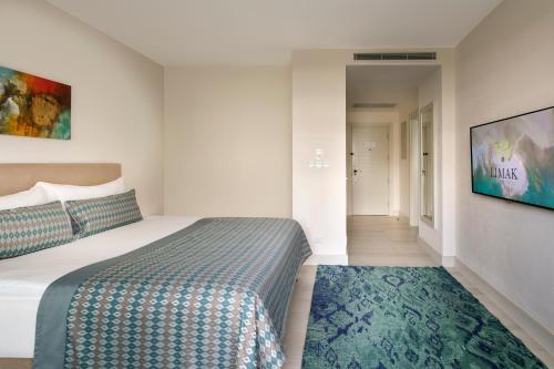 Limak Cyprus Deluxe Hotel Limak Cyprus Deluxe Hotel