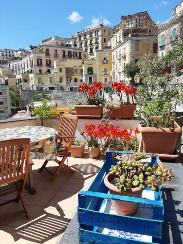Stairway to Heaven with private terrace, Neapol