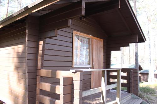 Cottage with Shared Bathroom (4 Adults)