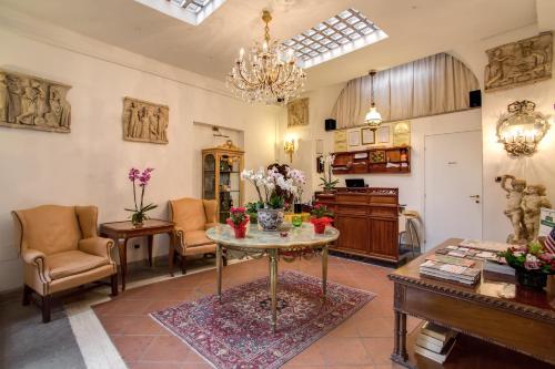 Navona Gallery Suites - image 5