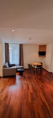 Apart Hotel Amadeo - image 8