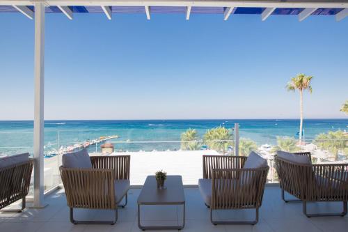 Silver Sands Beach Hotel - image 10