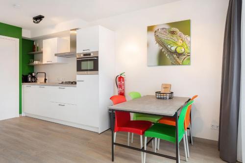 Welcome in - Beneden appartement direct aan het Sneekermeer met tuin, Offingawier (Foto 7)