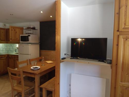 travelski home classic - Résidence Les Glaciers by Travelski (travelski home classic - Residence Les Glaciers by Travelski) in Λα Πλάν