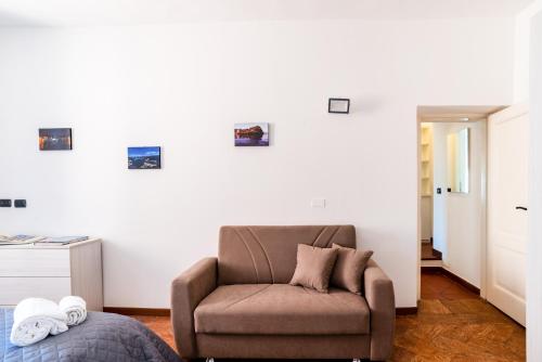 Limonta Lake View Apartment with Private Parking in Oliveto Lario