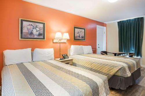 Rodeway Inn Cecil - image 14