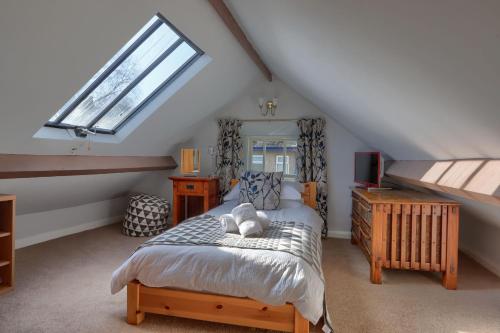 Acorn Cottage - image 3