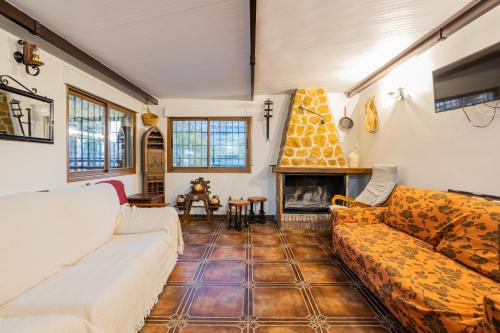  Cortijo las Caballerizas in Motril