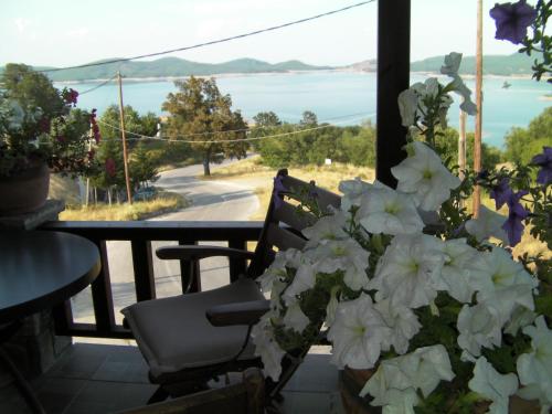 Pandion Luxury Boutique Hotel & Suites with Spa - Neochorion