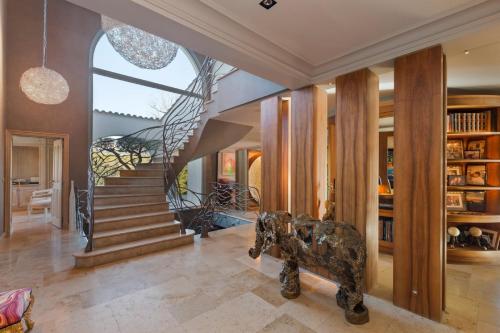 Ideal place for a quiet holiday while enjoying the proximity of the city center 5 minutes from shops gîte à louer Forêt de Zonza