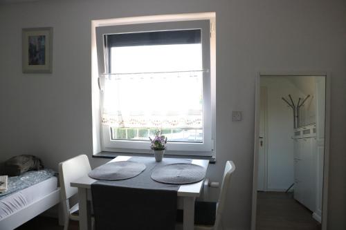 Rooms in Düsseldorf near the Airport/Fair, Düsseldorf (Foto 3)