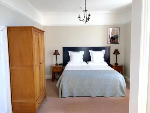 17 Burgate - image 6