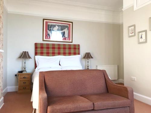 17 Burgate - image 7