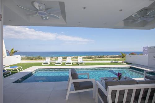 Artizan Seafront Villa 5, Protaras