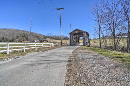 Peaceful Cookeville Cabin on 52 Acres!