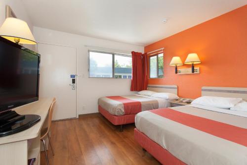 Facilities, Motel 6 Davis - Sacramento Area in Davis (CA)