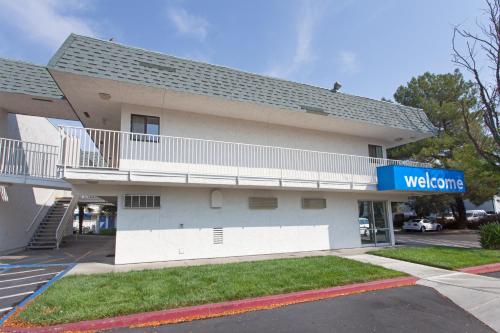 Motel 6-Davis CA - Sacramento Area - image 9