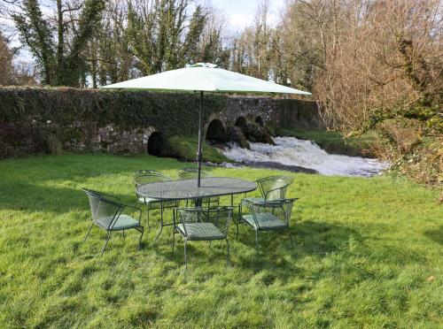 Luxury 2 bed 5 mins from Carrick next to Waterfall