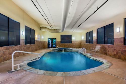 LA QUINTA INN BY WYNDHAM WEST LONG BRANCH $72 ($̶8̶7̶) - Updated