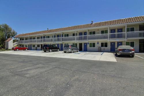 Motel 6-Carpinteria, CA - Santa Barbara - South - Photo 3 of 32