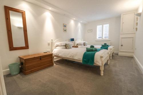 Harbour House Apartment - image 6