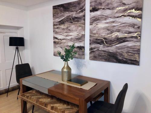 Superbly located 2 bedroom luxury apartment, Bath (zdjęcie 3)