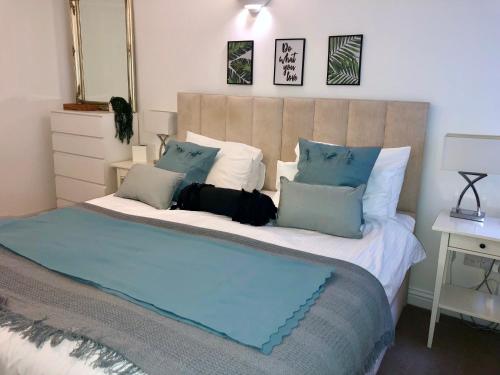 Superbly located 2 bedroom luxury apartment, Bath (zdjęcie 5)