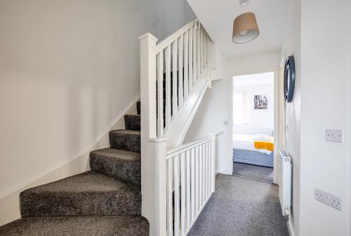 Stanley Sparkle Stays - 4BRooms, 4Beds, Prkg, Wifi, Liverpool (photo 6)