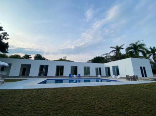 Úszómedence, Casa Blanca Girardot Melgar in Girardot