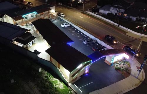 ニュー アメリカン イン アンド スイーツ