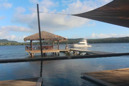 Bazén, Tongan Beach Resort in Neiafu