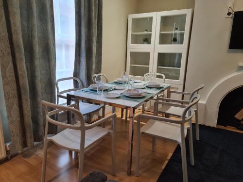 Stylish 2 Bedroom Apartment, Leeds Centre + Free Parking, Leeds (Foto 10)