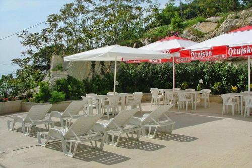 Apartment in Nemira with Stunning Sea Views, Omiš (Almissa) (foto 2)
