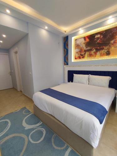 2 twin beds