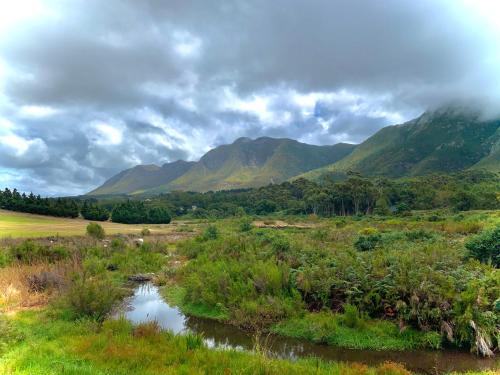 The Guardian Hermanus Luxury Self-Catering Hemel en Aarde Valley