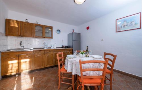 Awesome Home In Koromacno With Kitchen