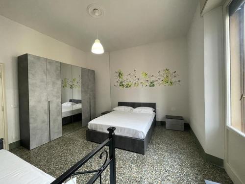 Homelink Firenze - Charlotte, Florenz