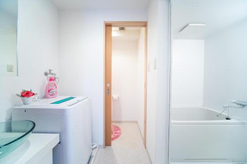 Two-Bedroom Apartment image 5