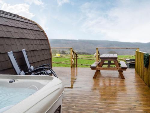 Nancy Pod gîte à louer Ogmore Vale