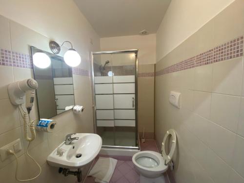 HOTEL Poma - image 13