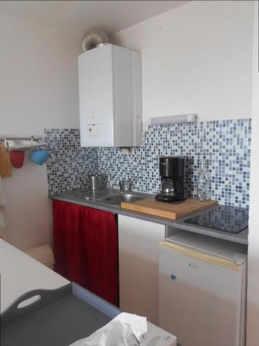 Studio room in Vittoria Immobilier 11 - REGLEMENT SUR PLACE - chèques vacances acceptés