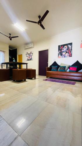 2bhk Luxury Penthouse (the north face)