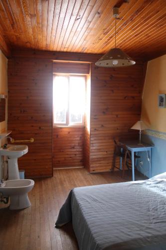 1 double bed