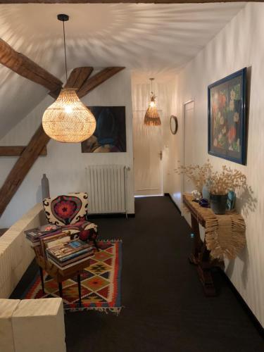 Empfangshalle, malitourne in Brissac-Quincé