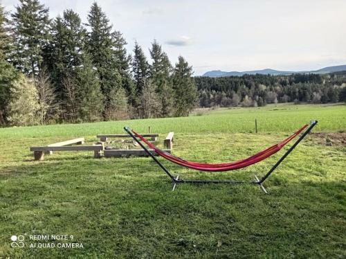 PETITE MAISON AU CALME AVEC VUE MAGNIFIQUE !