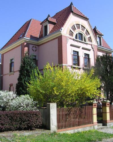 B&B Königsbrück - Ferienwohnung und Pension "Zur Aue" - Bed and Breakfast Königsbrück