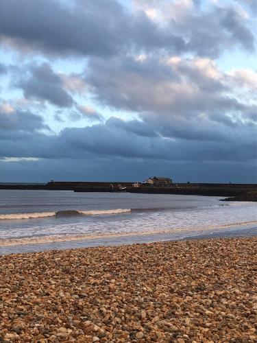 Picture of Quirky Lyme Regis Apartment Near Beach