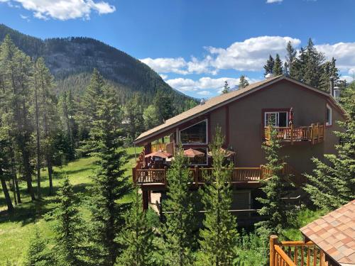 HI-Banff Alpine Centre