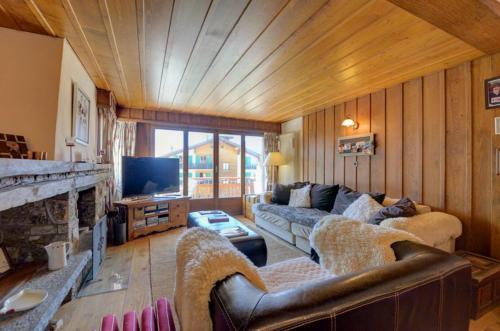 Ski-in, Chalet-style appt Central Verbier - 1 Min Walk to Lift in Bagnes